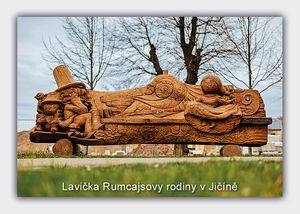 Lavička Rumcajsovy rodiny v Jičíně